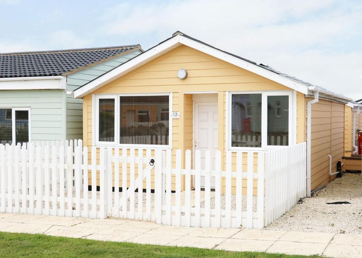 Mundesley Holiday Village Exterior photo